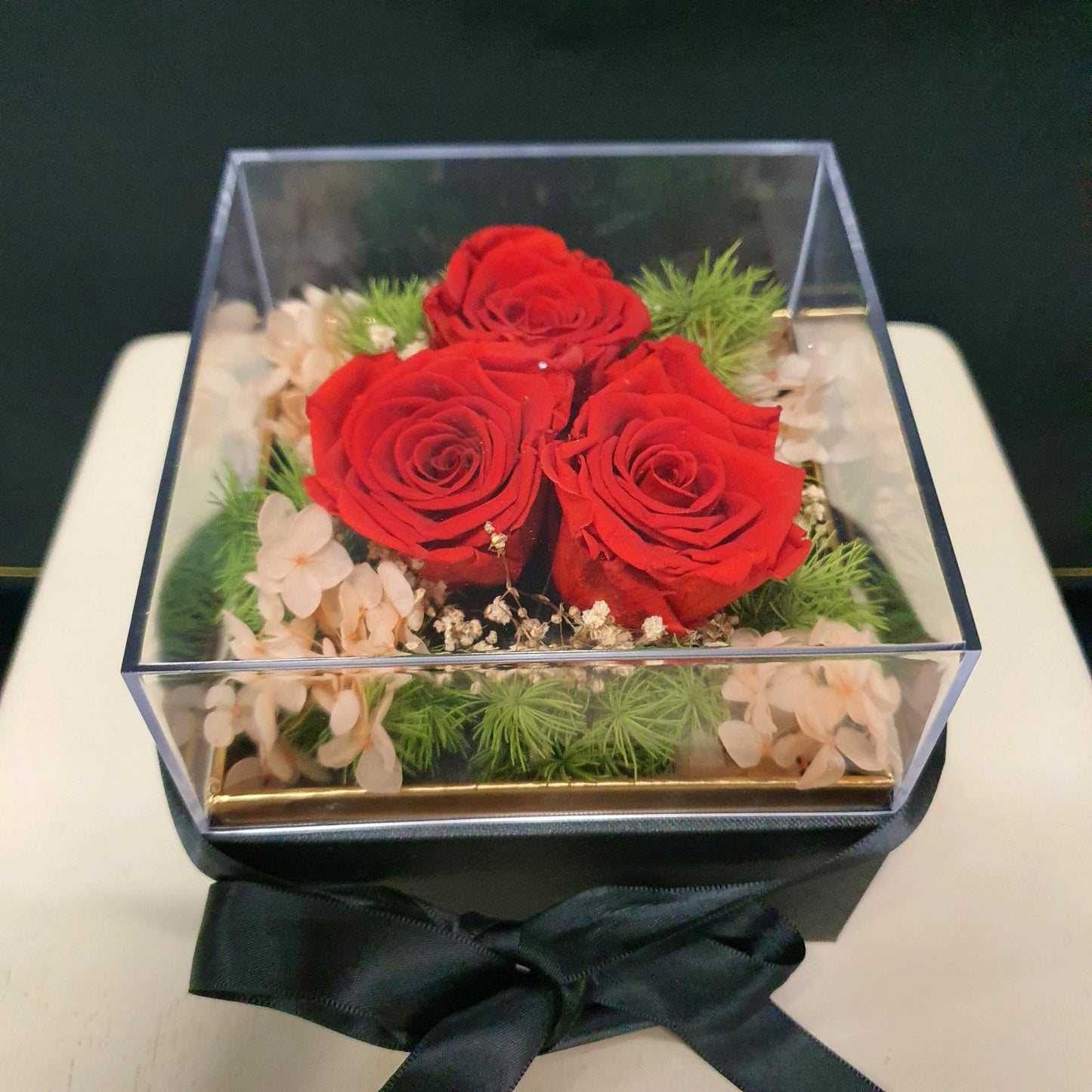 3 Preserved Red Roses in Sq. Acrylic Box (Various Box colors 13x13x12cm Ht))