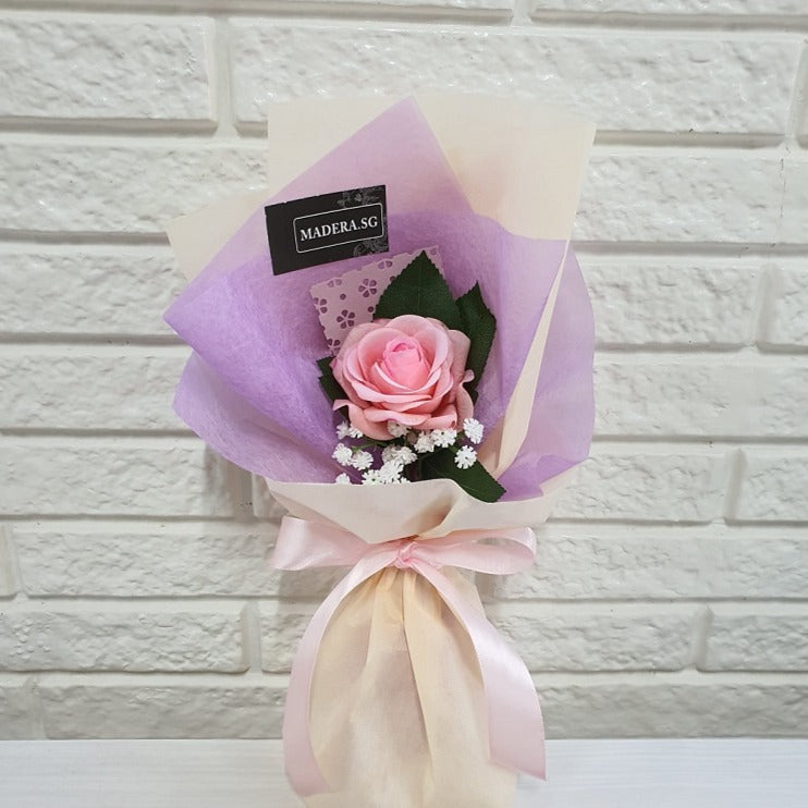 Madera SG Artificial Pink Rose Bouquet