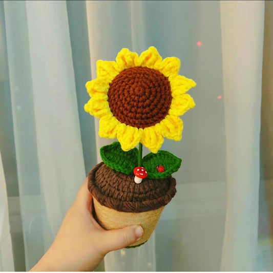 Madera Sg Crochet Sunflower In Pot A 20cm