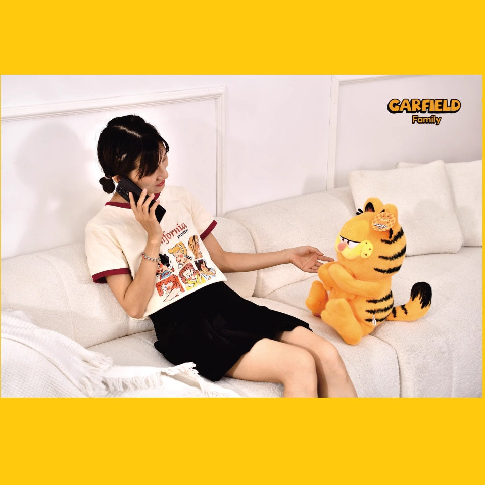 Plush Garfield Folded Arms 30cm