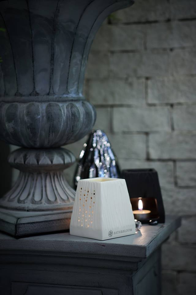  Oil Warmer (White)